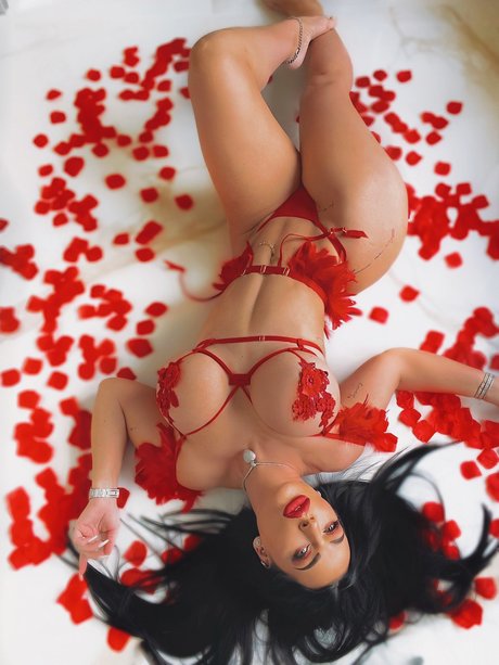 Nadine Kerastas model beautiful galleries