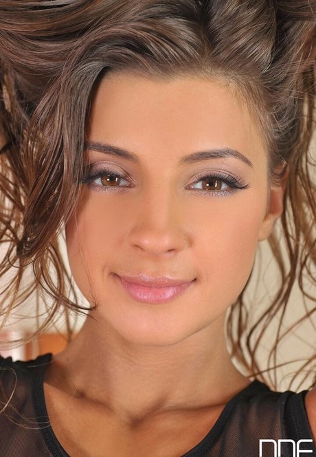 huge fake tits onlyfans art nude pics