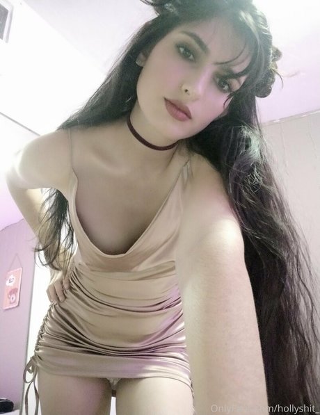 Holly Shit pornographic model picture