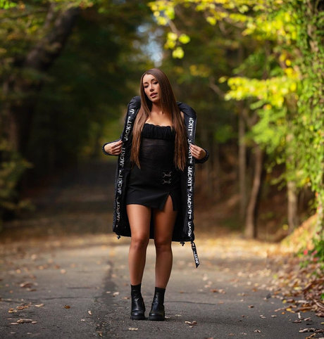 Sydney Lint beautiful pornstar pics