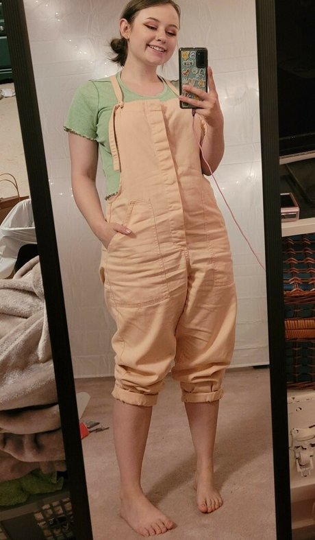 Midnight Vulpi nudes model image