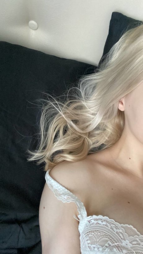 deep onlyfans hot nude images