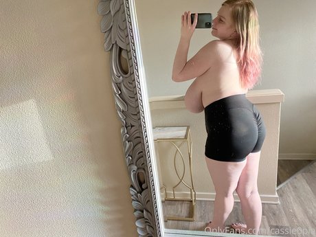 blonde babe onlyfans nudes photo