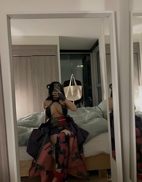 Yeonaxo pornstar adult gallery