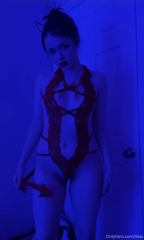 female popular onlyfans perfect pictures