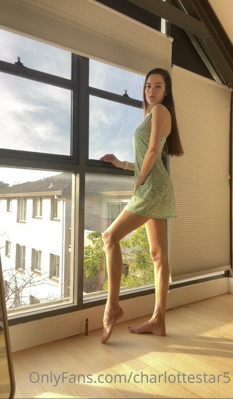 Charlotte Star model beautiful img