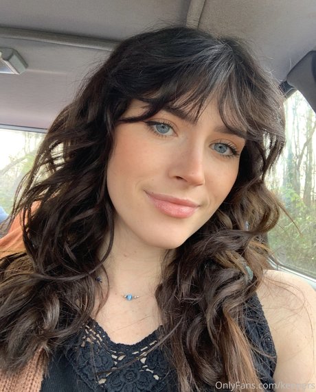 Keep Chambers nudes star img