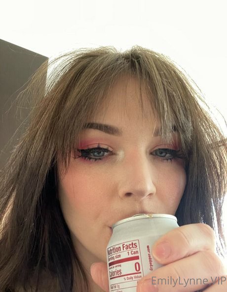 Emily Lynne high quality pornstar img