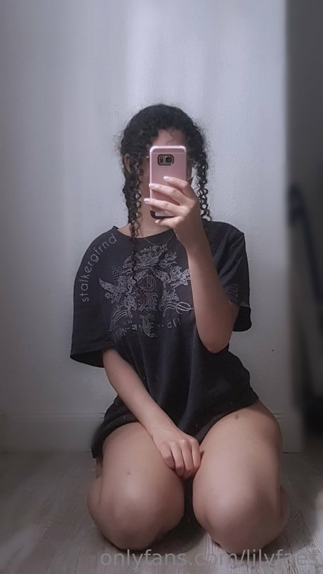 lilybun 18 pornstar hot images