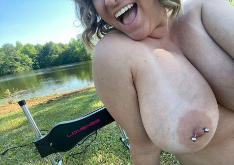 Elay Smith naked pornstar gallery