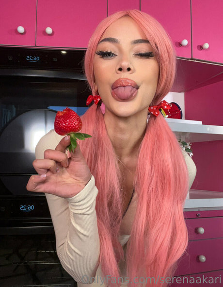 serenaakari pretty pornstar pic