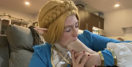 ZeldaHyrule Profile Photo