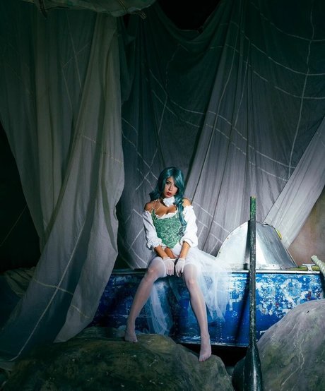 blonde cheerleader onlyfans beautiful archive