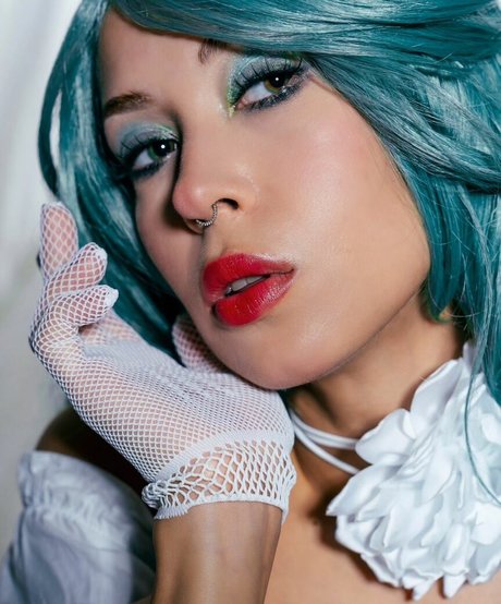 flat chested onlyfans pornographic picture