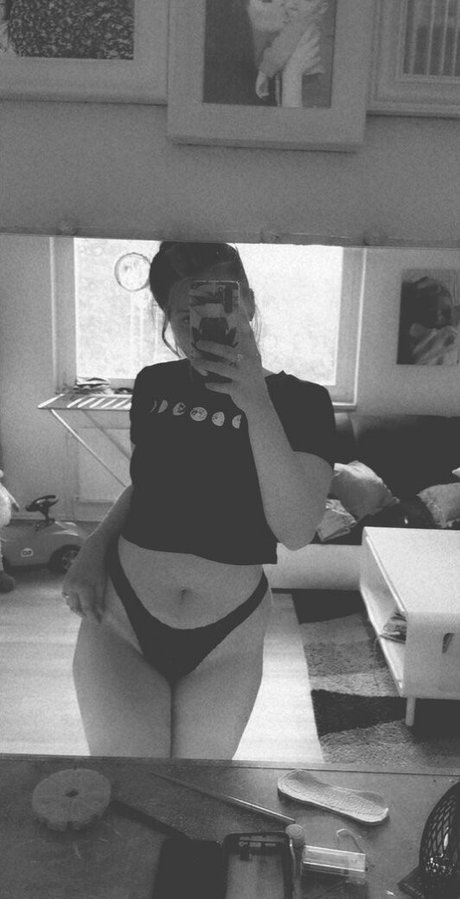 Emily Erdbeer actress pics