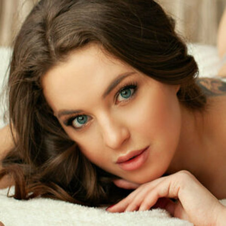 sensuous zest free nude model pic