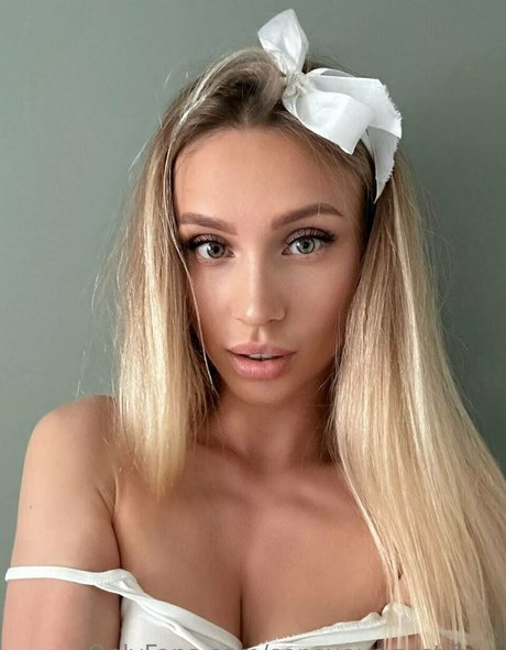 sensuous zest free high quality model picture