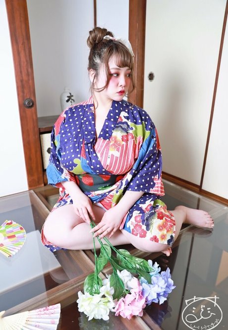 brunette wife onlyfans nude picture