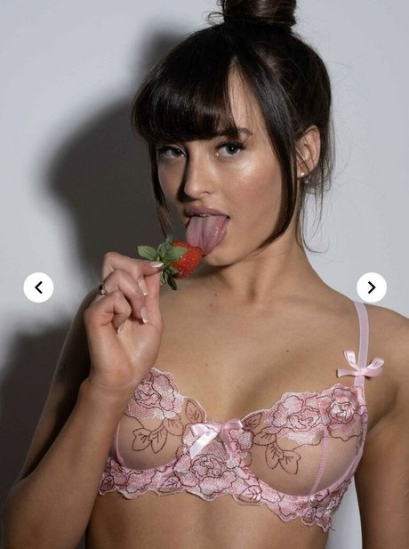 Mayakitty hot star photo