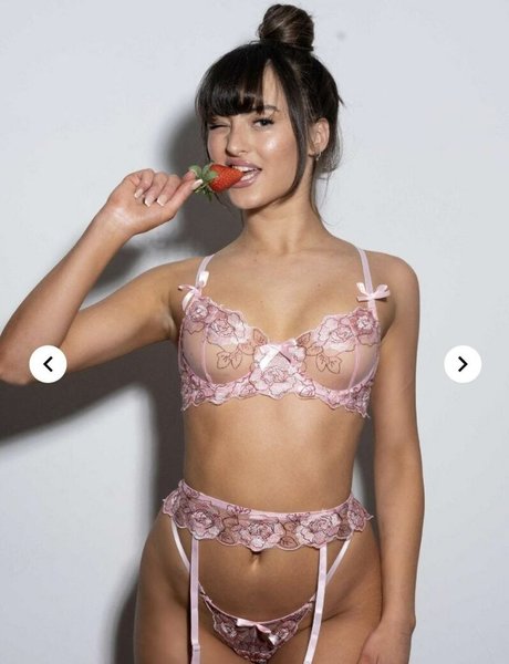 Mayakitty sexy model photos