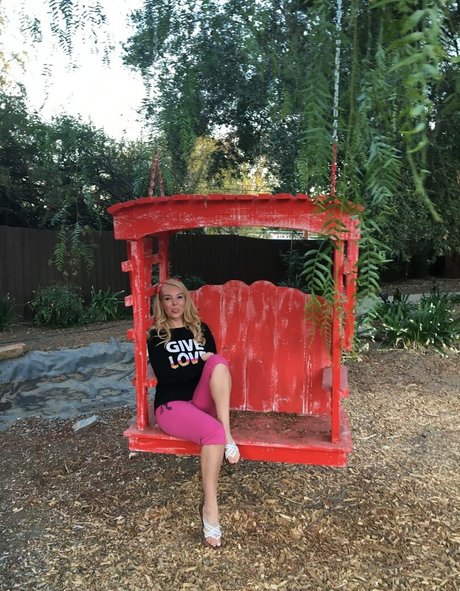 aaliyahlove hot pornstar photo