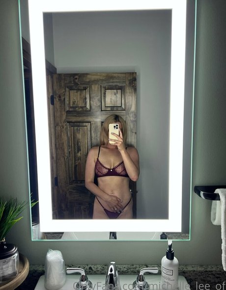 barefitmommy art pornstar photo