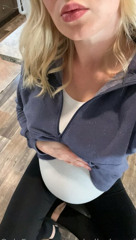 barefitmommy art star img