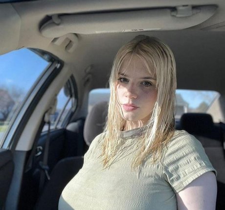 Haley Z pornstar hd gallery