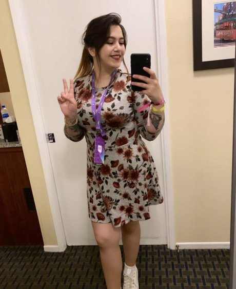 viotcz model pornographic images