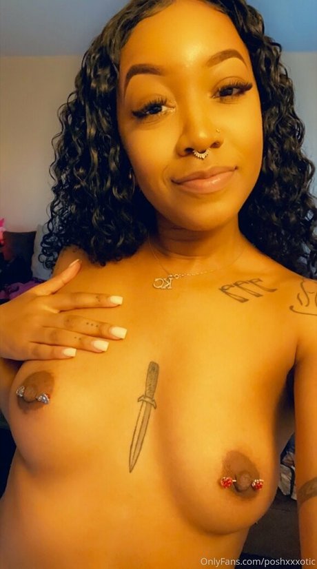 chanelmcqueen pretty pornstar img