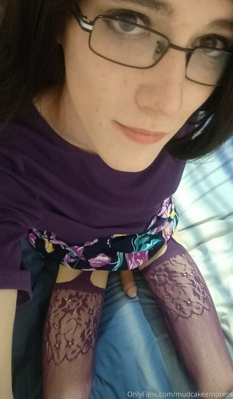 mudcakeempress sexy actress photo