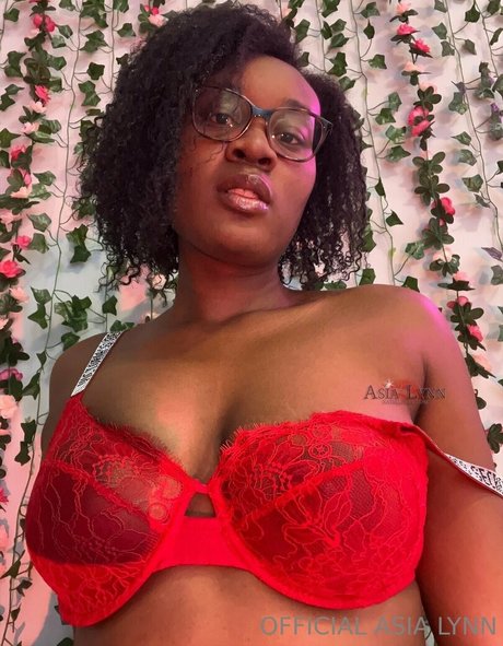 asialynnbby model nudes picture