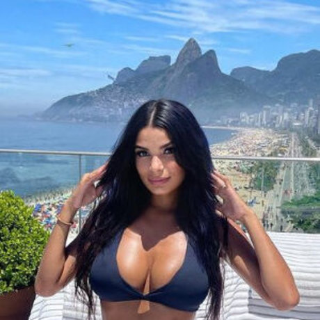 Mermaidpic model top pic