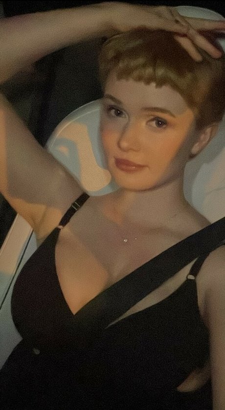 Avalon Warren hot pornstar pic