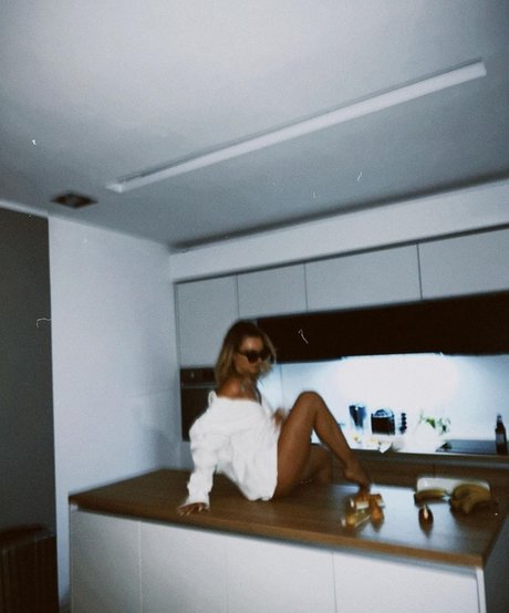 stars onlyfans art nude pic