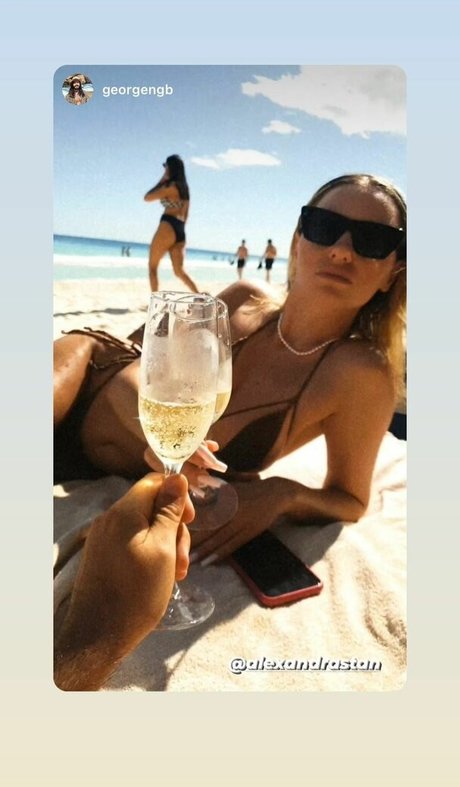 redhead creampie onlyfans exclusive pic