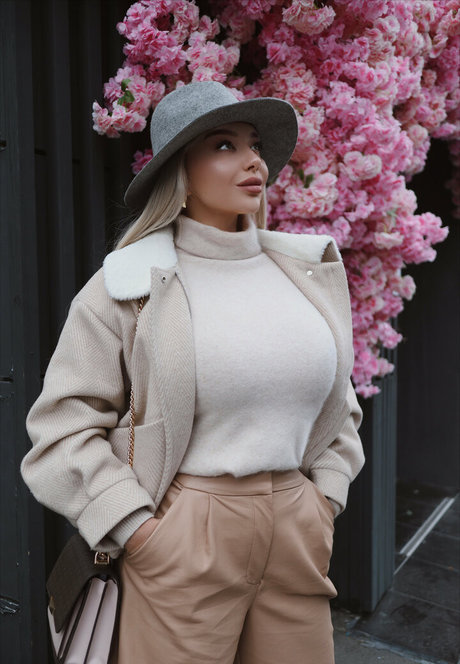 body onlyfans art naked images