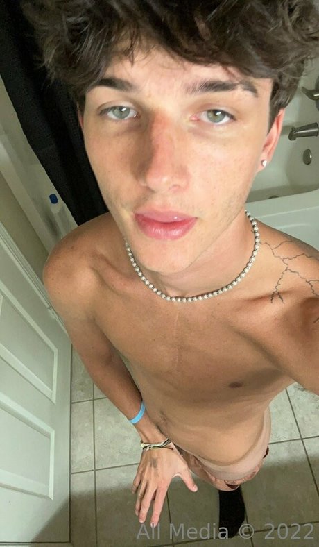 notgavinn erotic star pictures