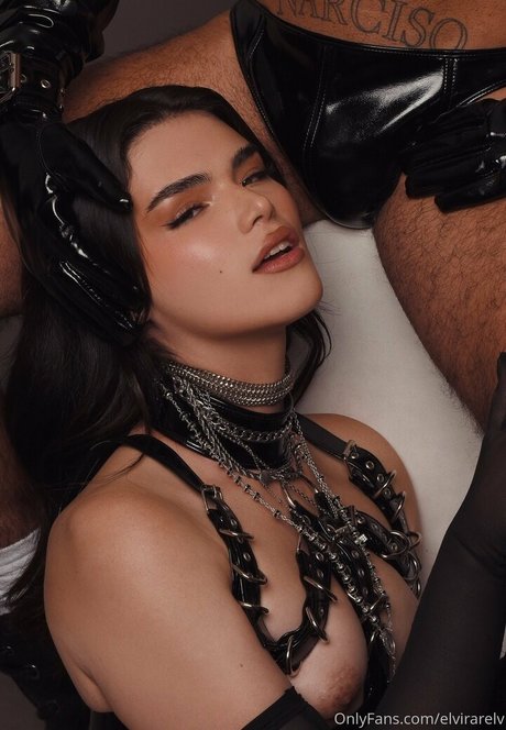 mature wife onlyfans top pictures