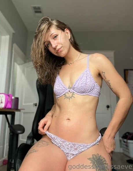 babevanessaeve pornstar naked img