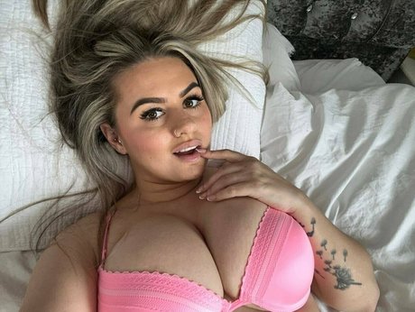 Maci Carter pretty actress images