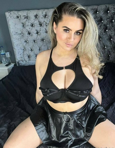 Maci Carter perfect model pics