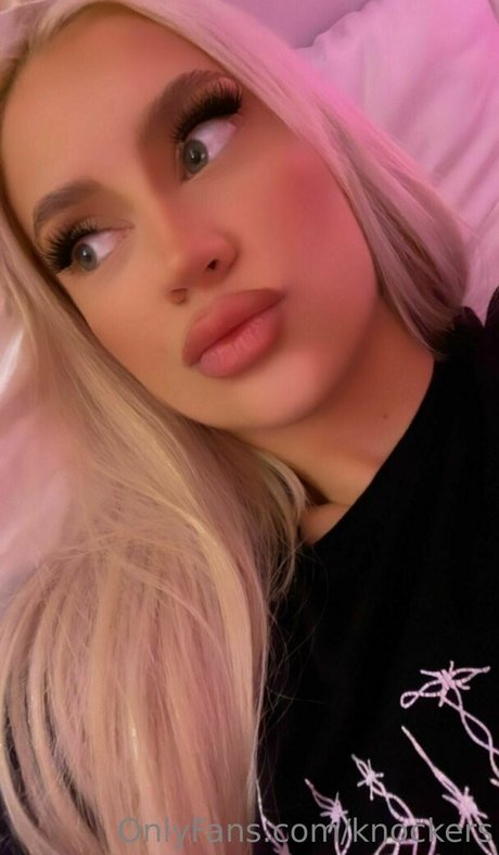 knockers star sexy pics