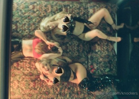 knockers nude actress pics