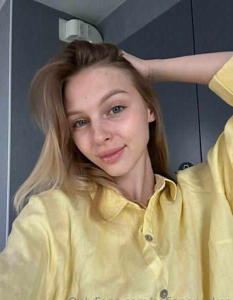 pussy spreading onlyfans top pictures