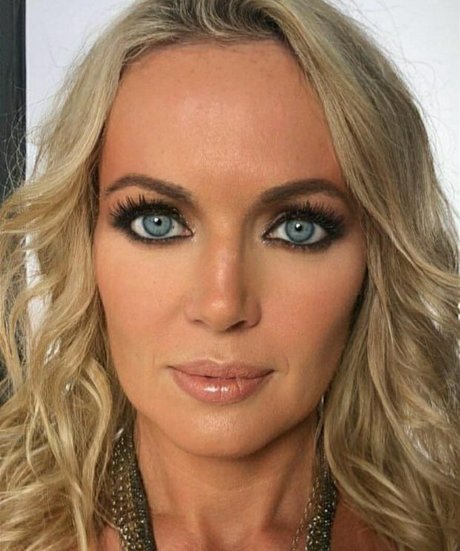 Isla Traquair pretty pornstar pic