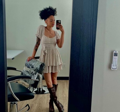 Amala Ekpunobi model hd photo