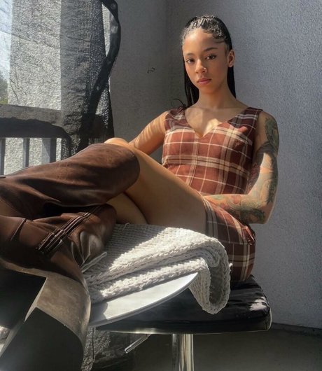 Amala Ekpunobi perfect star img