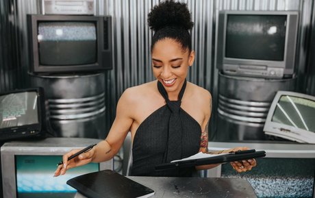 Amala Ekpunobi model nice picture