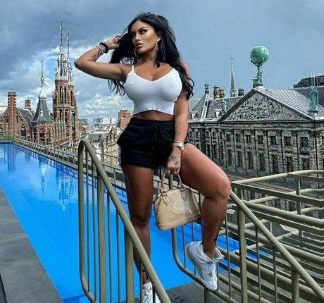 toochis world nude star pics